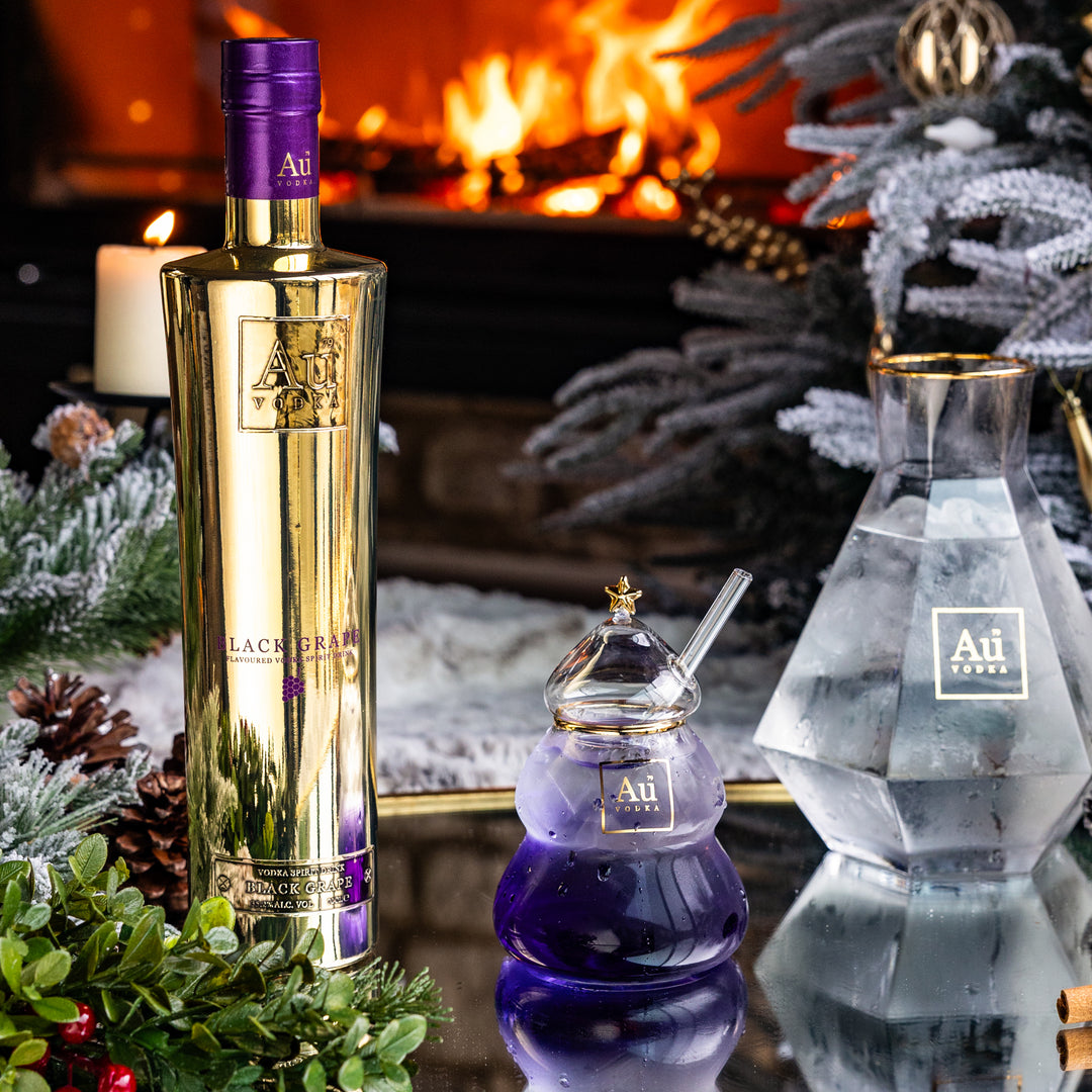 Au Vodka 70cl & Christmas Tree Glass