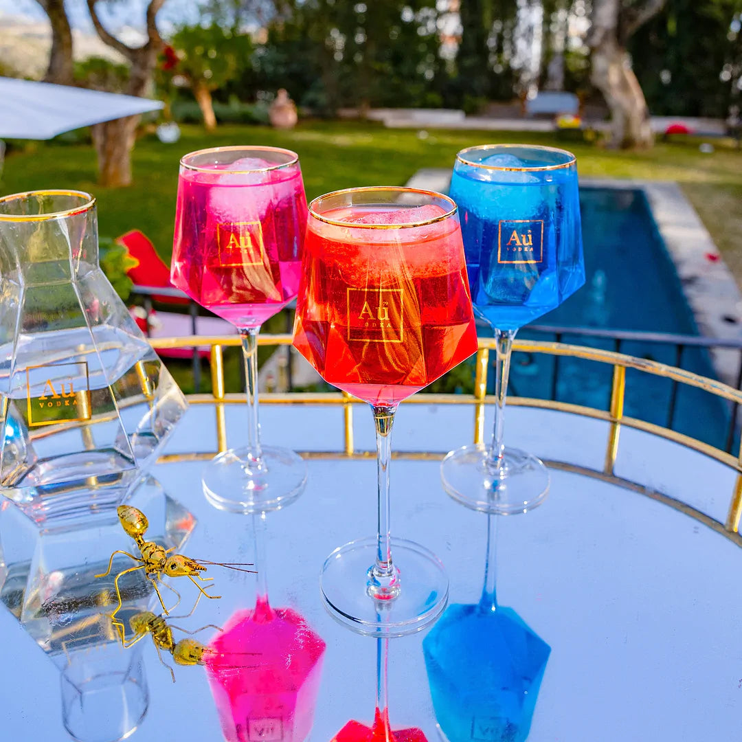 Verre taillé au diamant à longue tige