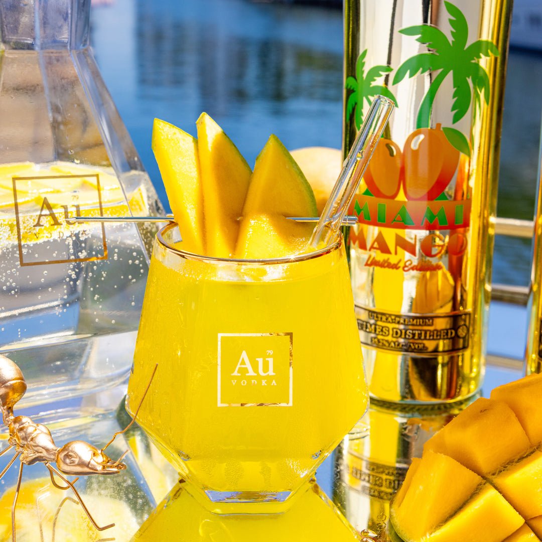 Au Vodka Miami Mango 70cl & Diamond Cut Glass