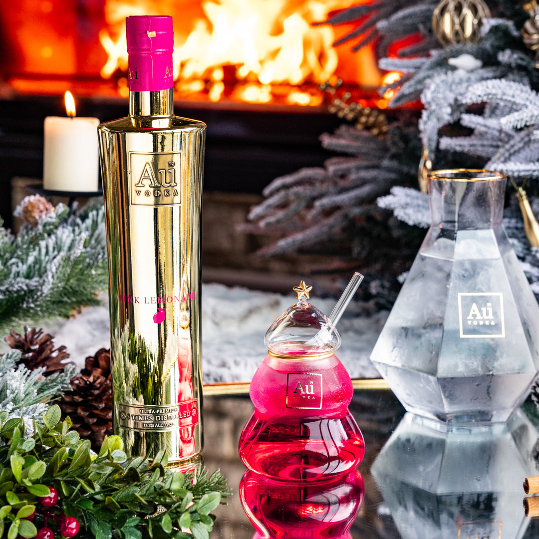 Au Vodka 70cl & Christmas Tree Glass